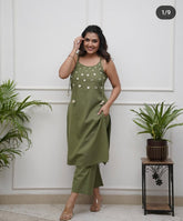 *This Time we are launching. One of the best beautiful three colours cotton slub cord set for Gorgeous ladies*
*In this design you will see sleeveless kurta and elegant mirror work